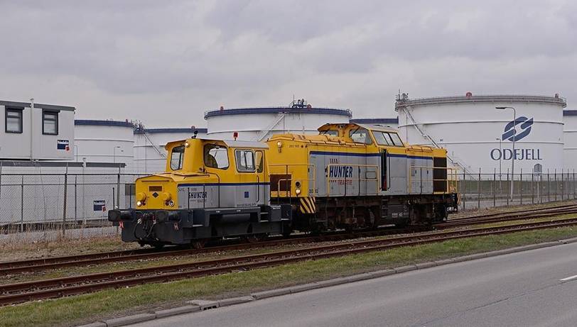 Bot Oude Maasweg Shunter 205 en 203 102 28-02-2014.jpg