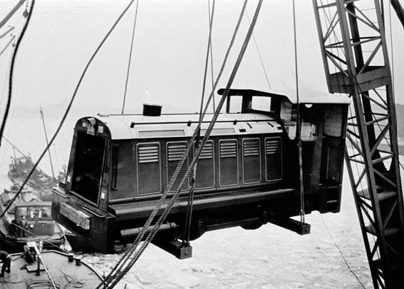 Balikpapan loc transport 02b winter 1953-54 klein.jpg