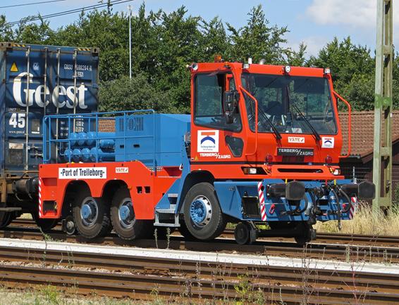 Trelleborg Terberg-Zagro Port of T 21-07-2014-2.jpg