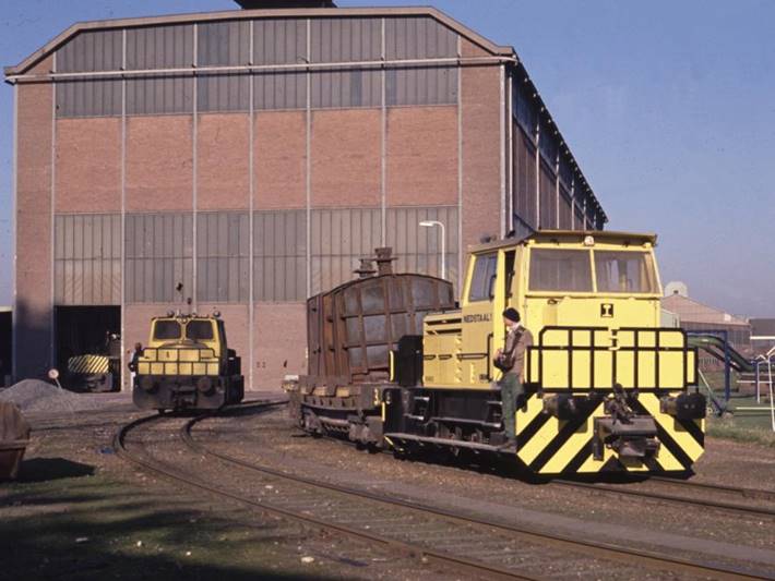 Bemo Nedstaal 5 +O&K MB5N HdJ 1985.jpg